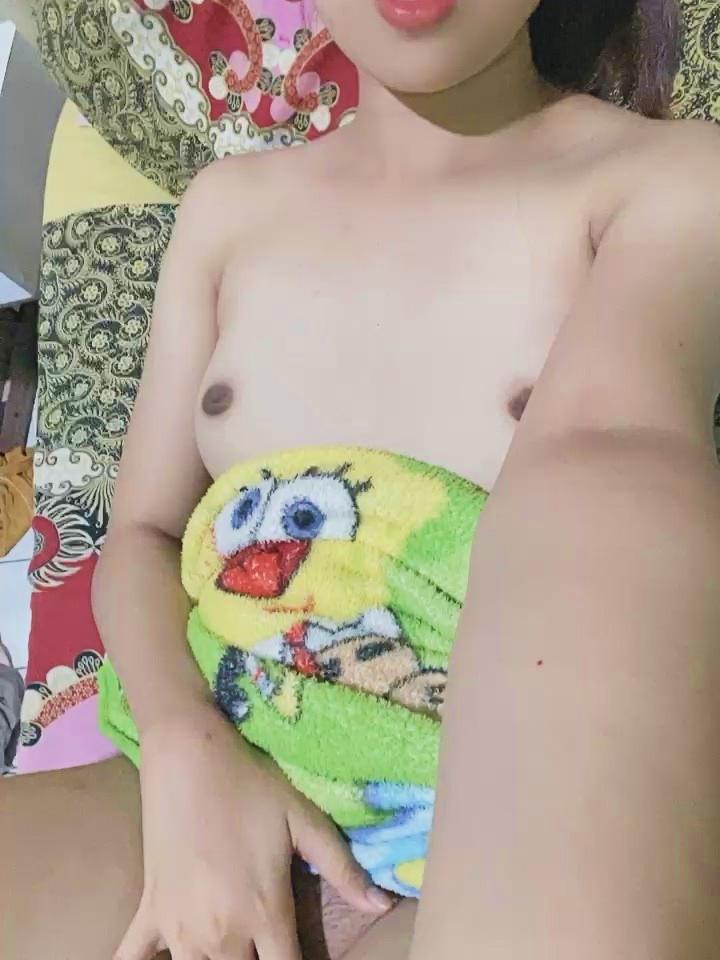 Belinda Cewek Bening Omek Spil Meki Mulus